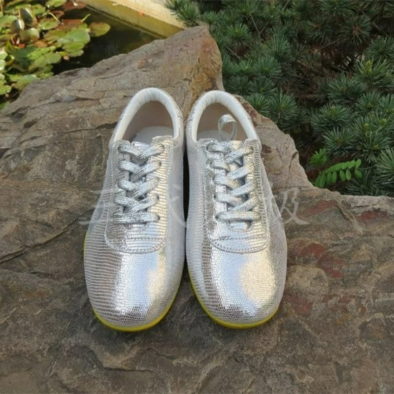 รองเท้าศิลปะการต่อสู้ขายดีปี 2 - Women'S Shoes Vs Men'S Size บทวิจารณ์และราคา