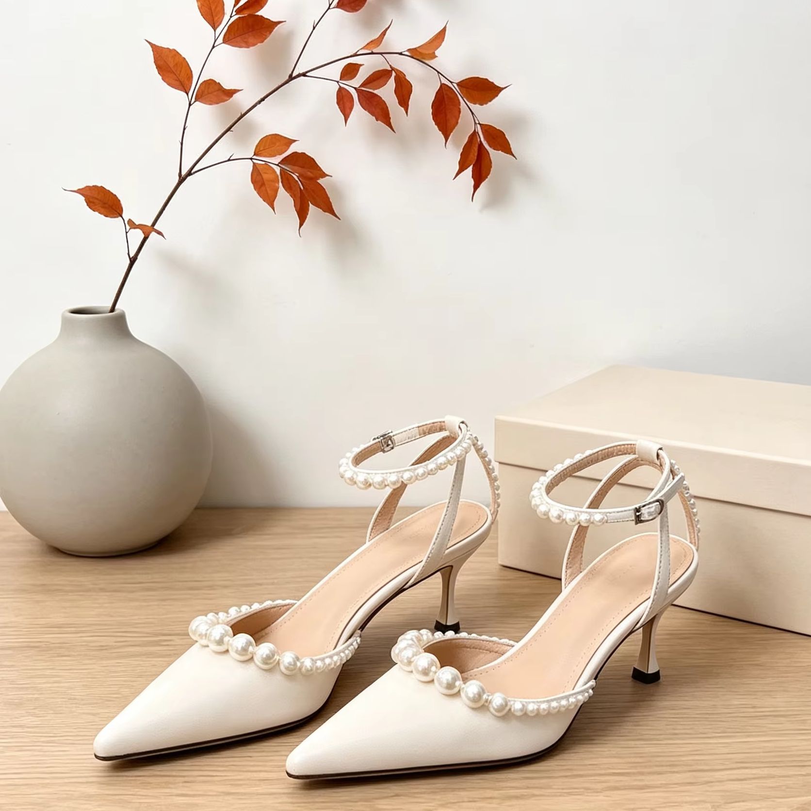 รองเท้าส้นเข็มหนังสีขาวสำหรับผ - Women'S Shoes Kitten Heels บทวิจารณ์และราคา